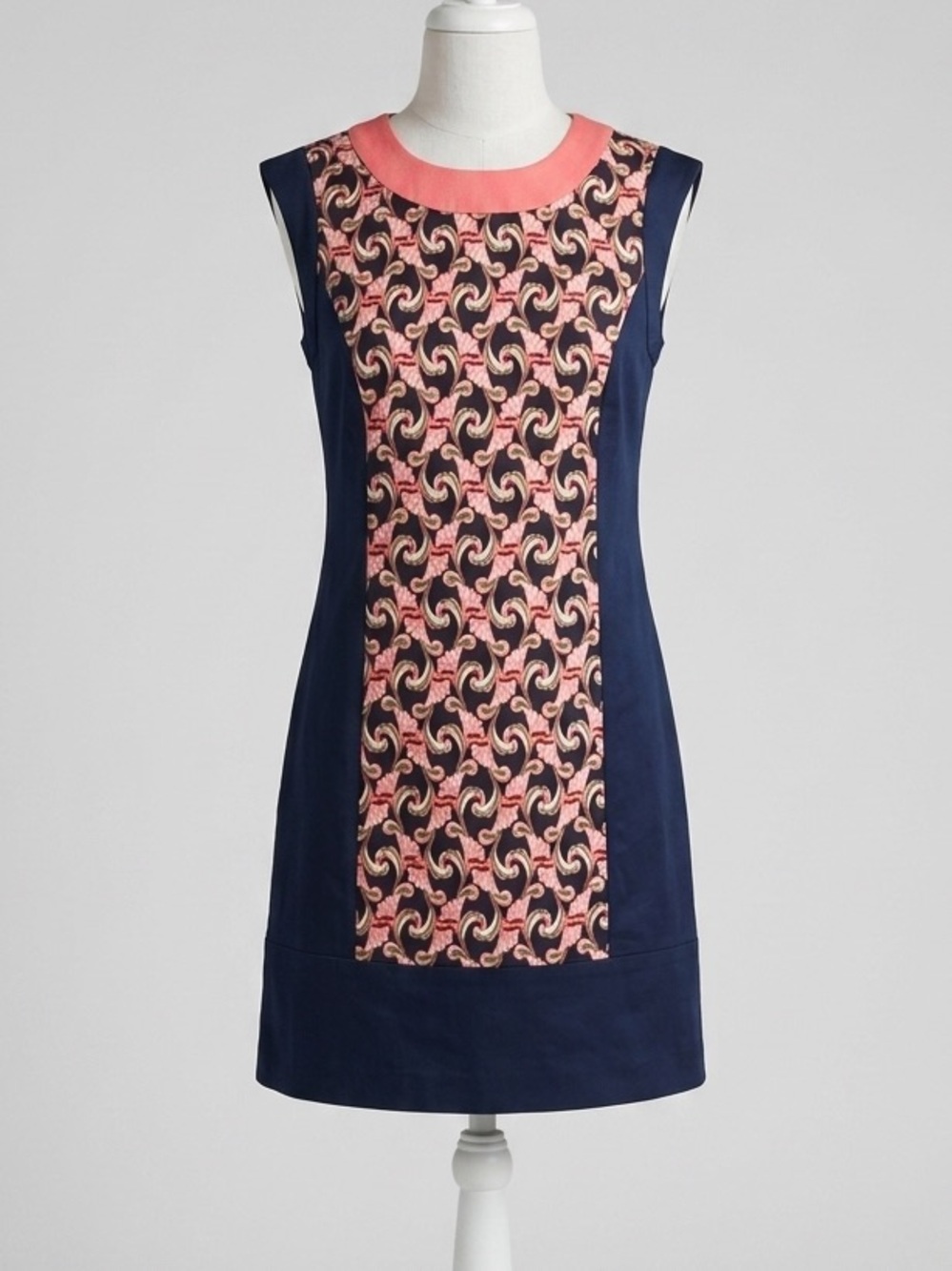 The Webster Miami x Target Mod Style Shift Dress Two-Way Deco Print Size 2
